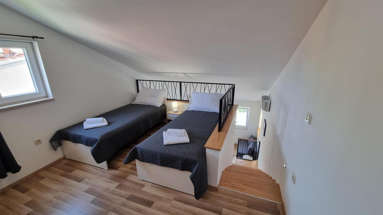 Apartment Olive Fazana Exterior photo