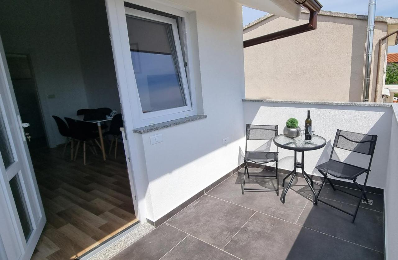 Apartment Olive Fazana Exterior photo